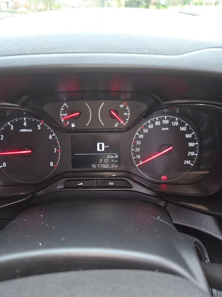 Opel Combo  1.5L No Vat - Image 4