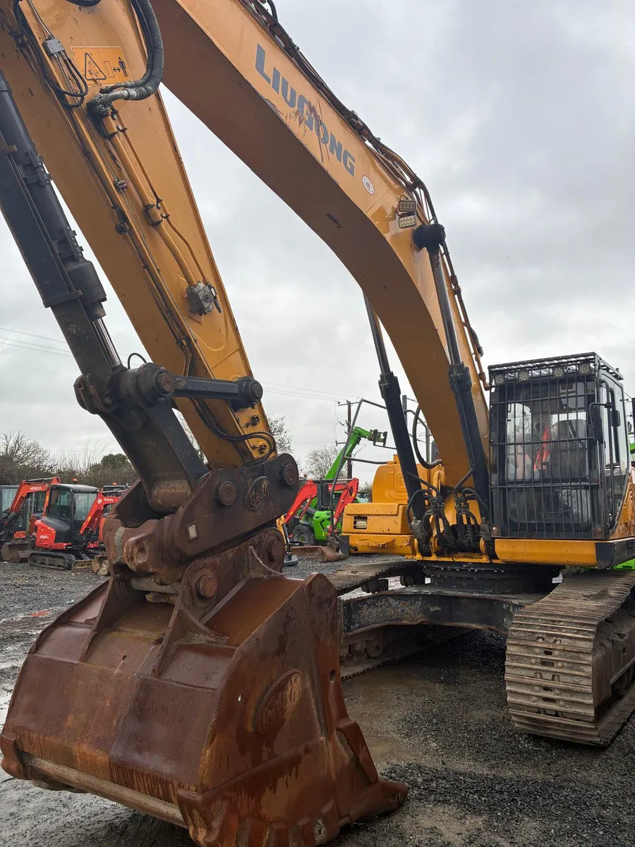 2021 LiuGong 939 Excavator - Image 4