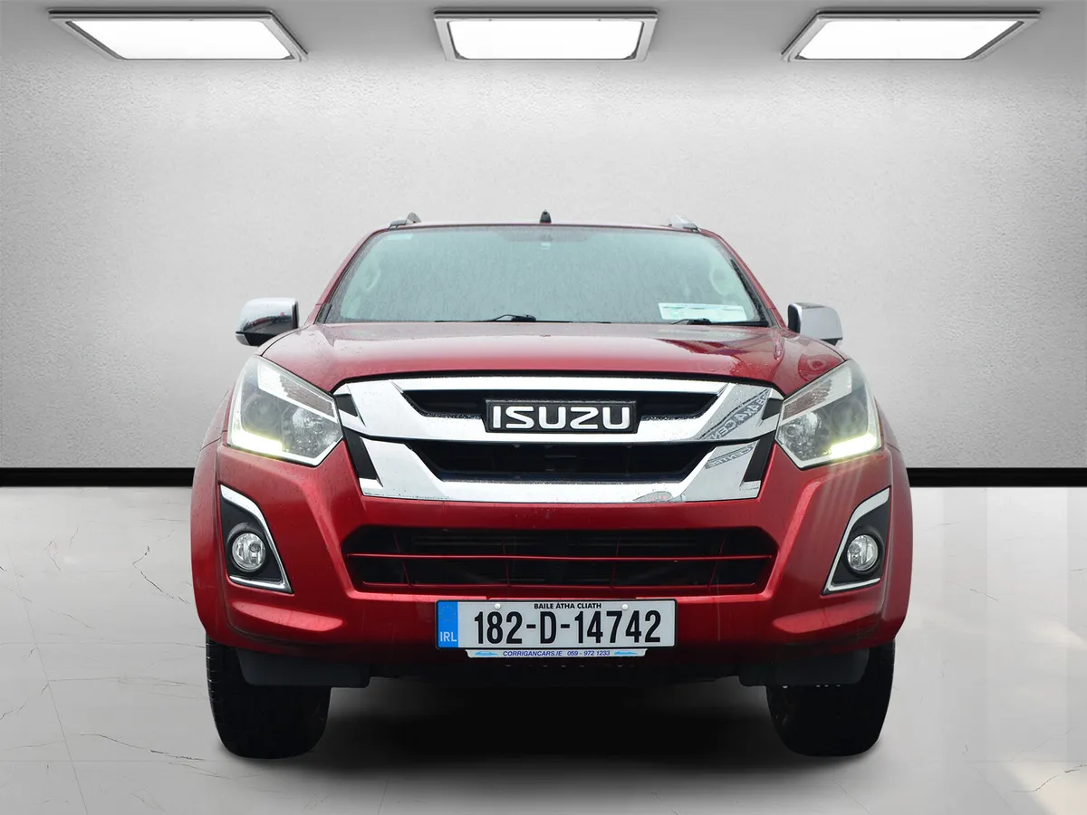 Isuzu D-Max 2018 Auto with canopy - Image 2