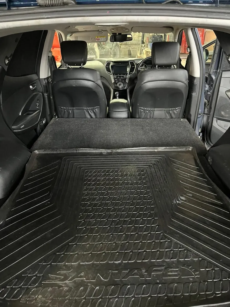 Hyundai Santa Fe 2017 - Image 4