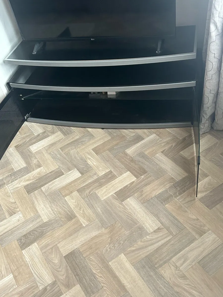TV cabinet - Image 2