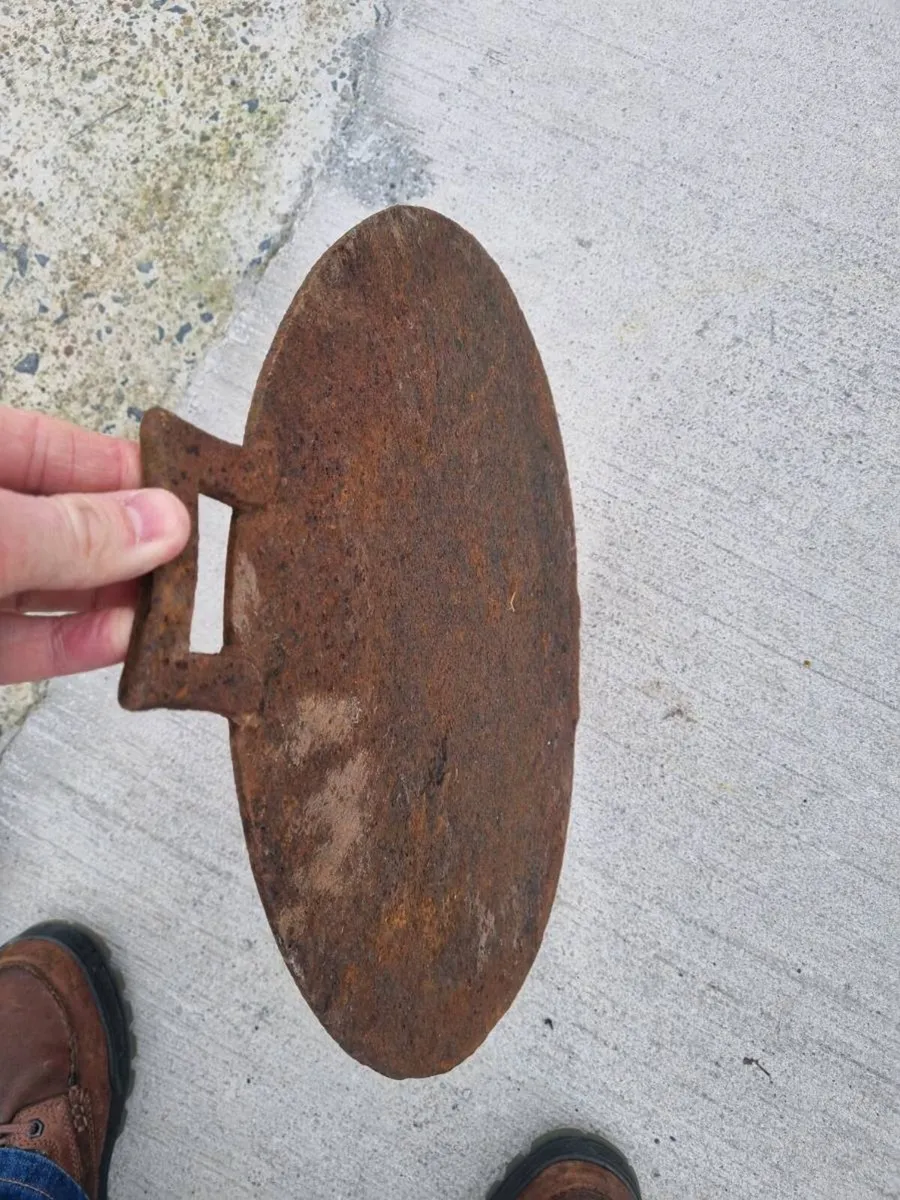 Original old cast iron piece contact me - Image 2