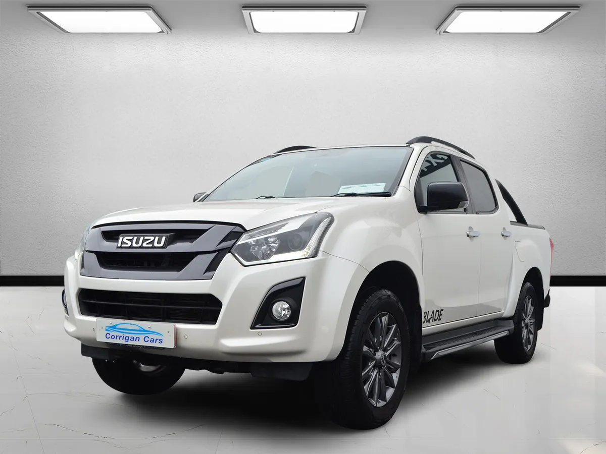 Isuzu D-Max Blade Auto double cab - Image 3