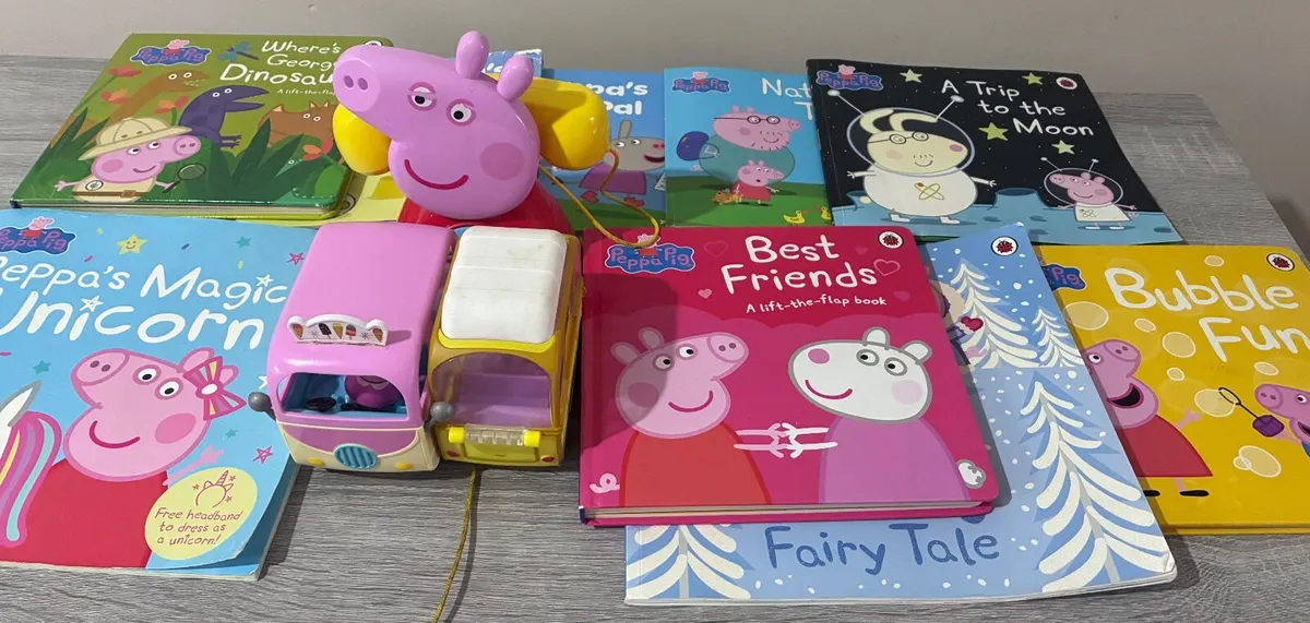 Peppa pig toy bundle - Image 1