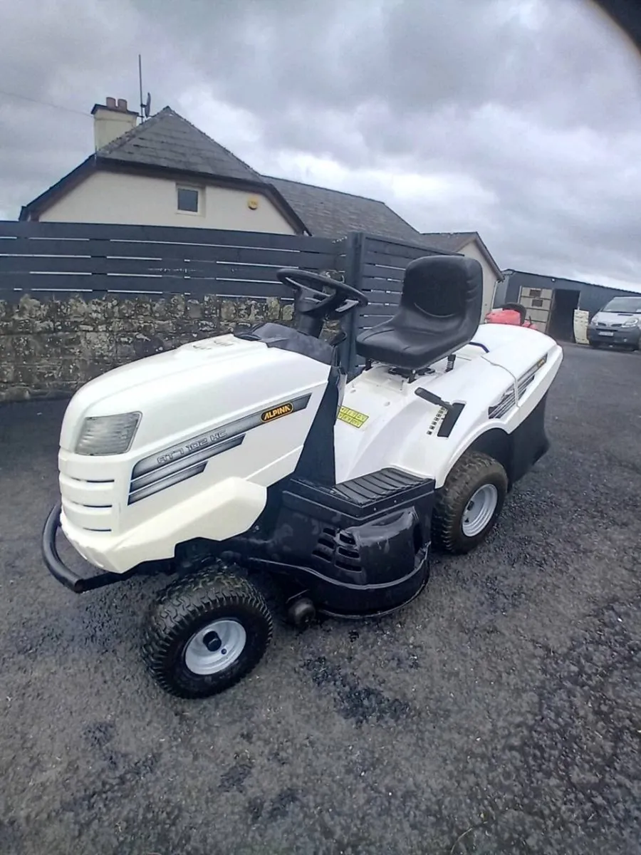 Alpina /castlegarden mower - Image 4