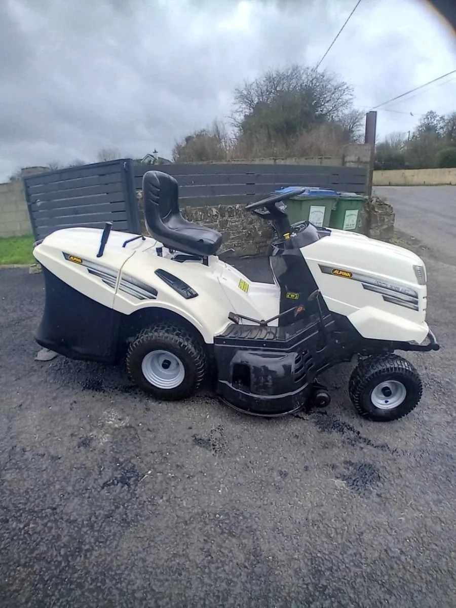 Alpina /castlegarden mower - Image 2