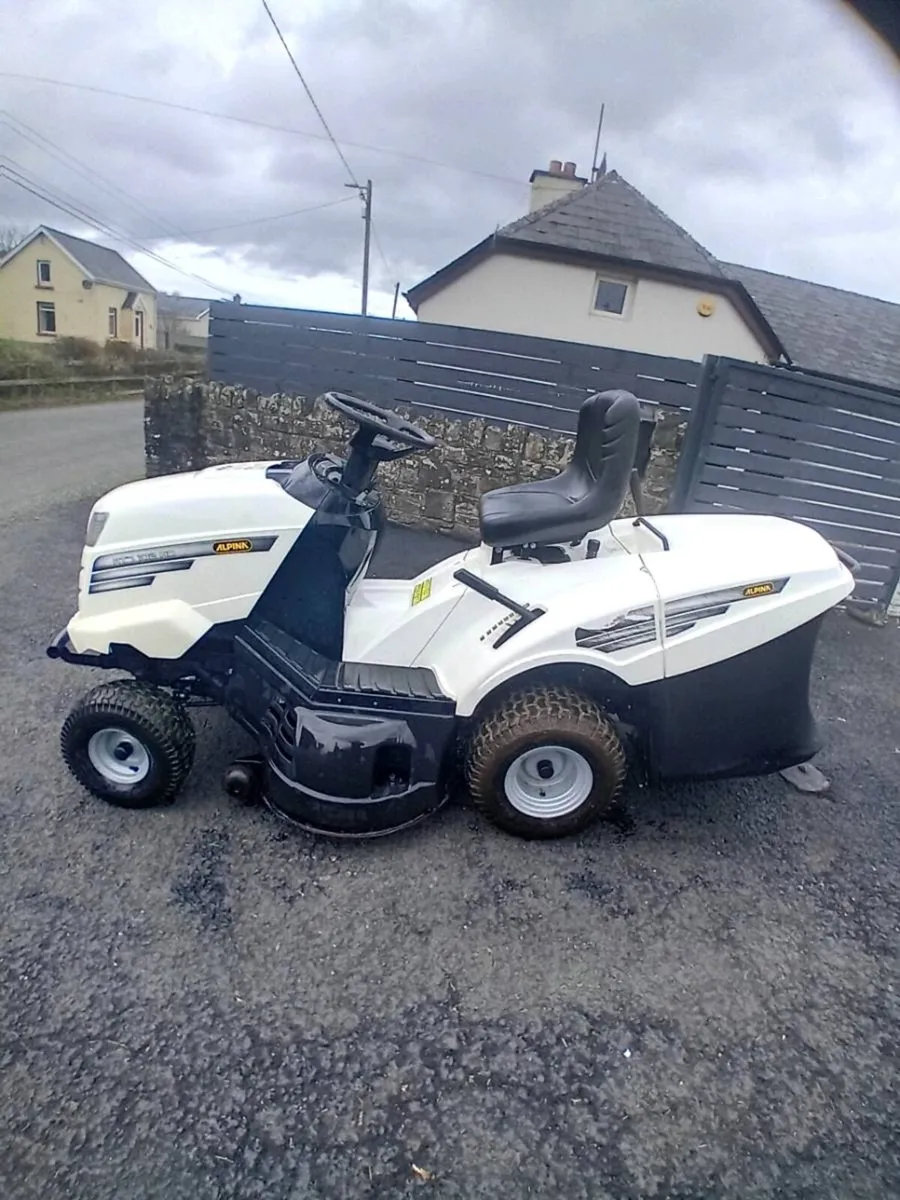 Alpina /castlegarden mower - Image 3
