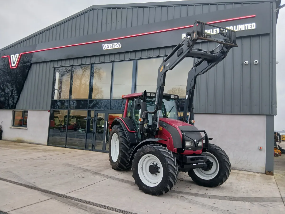 Valtra N111 & quicke loader - Image 1