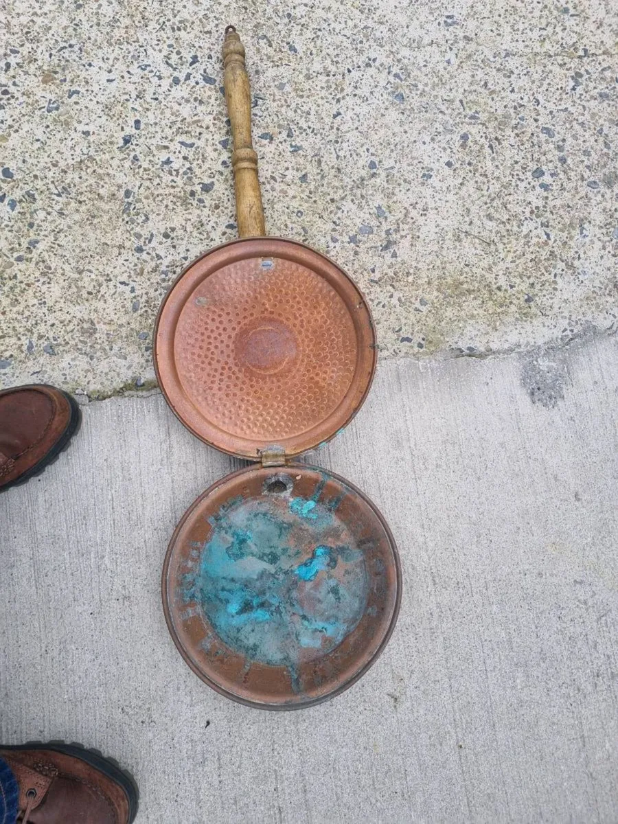 AN EXCEPTIONAL FRENCH ANTIQUE DOME - Image 2