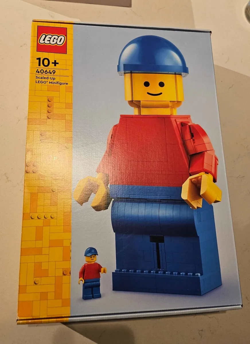 Up-Scaled LEGO Minifigure 40649. Unopened
