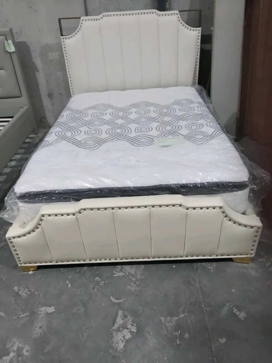 4 ft 6 bed and mattress all brand new