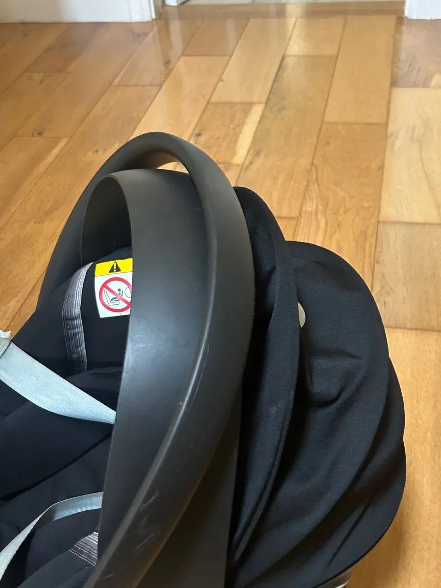Baby car seat - Image 3
