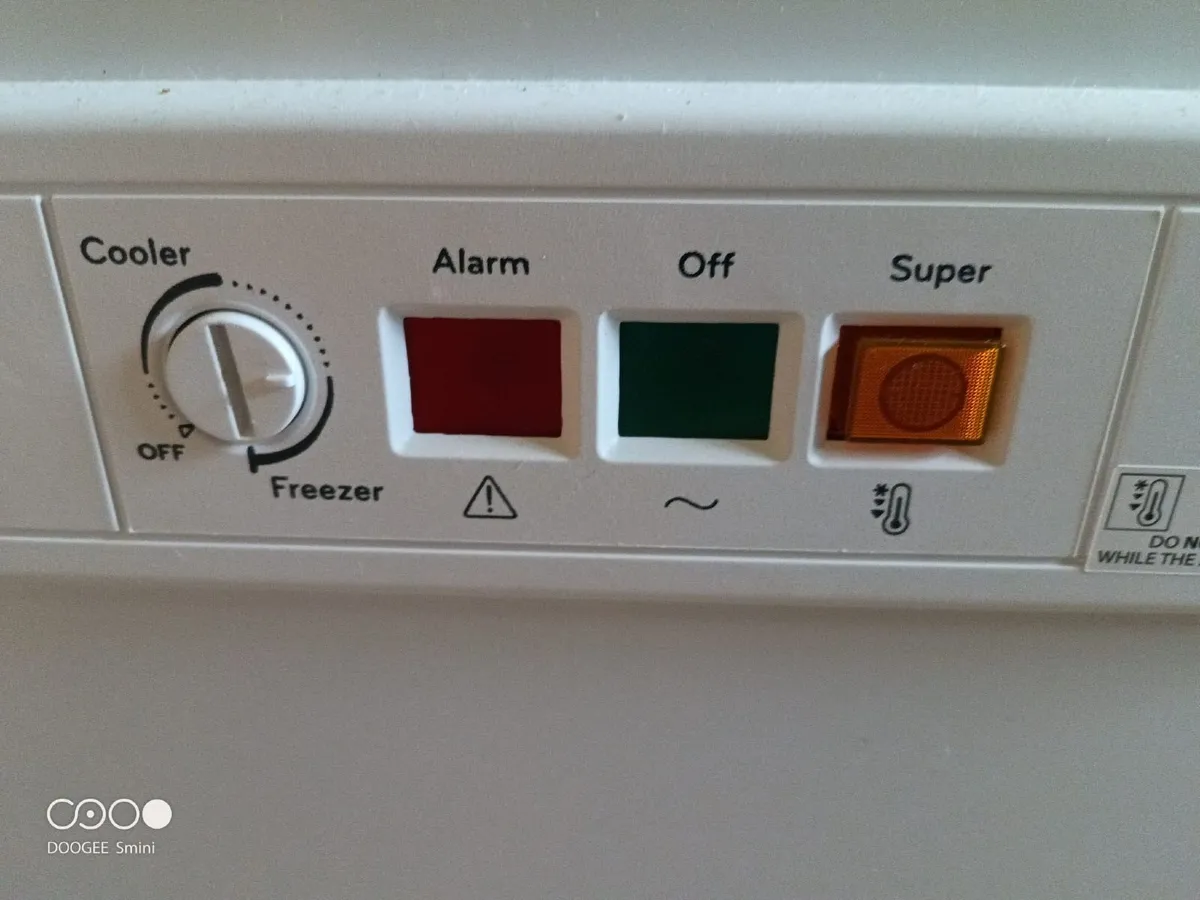 Chest Freezer - Image 2