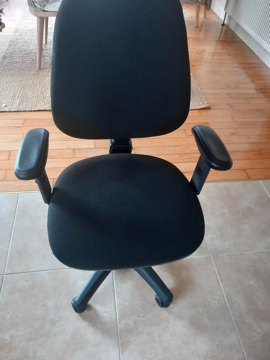Office Chair - Image 1
