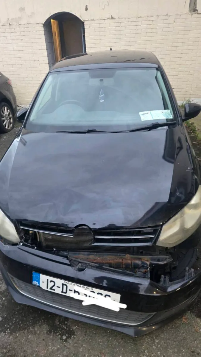 Vw polo 1.2 tsi needs bumper no bags out 3k - Image 1