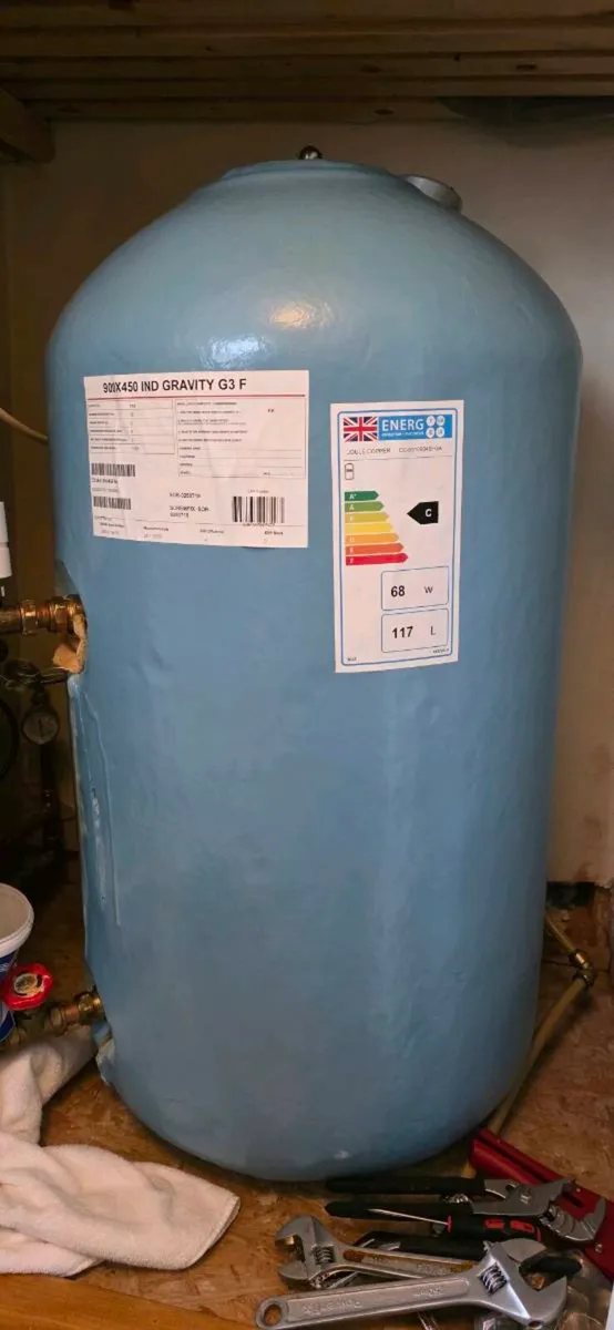 Hot water cylinder gravity 117L. - Image 3