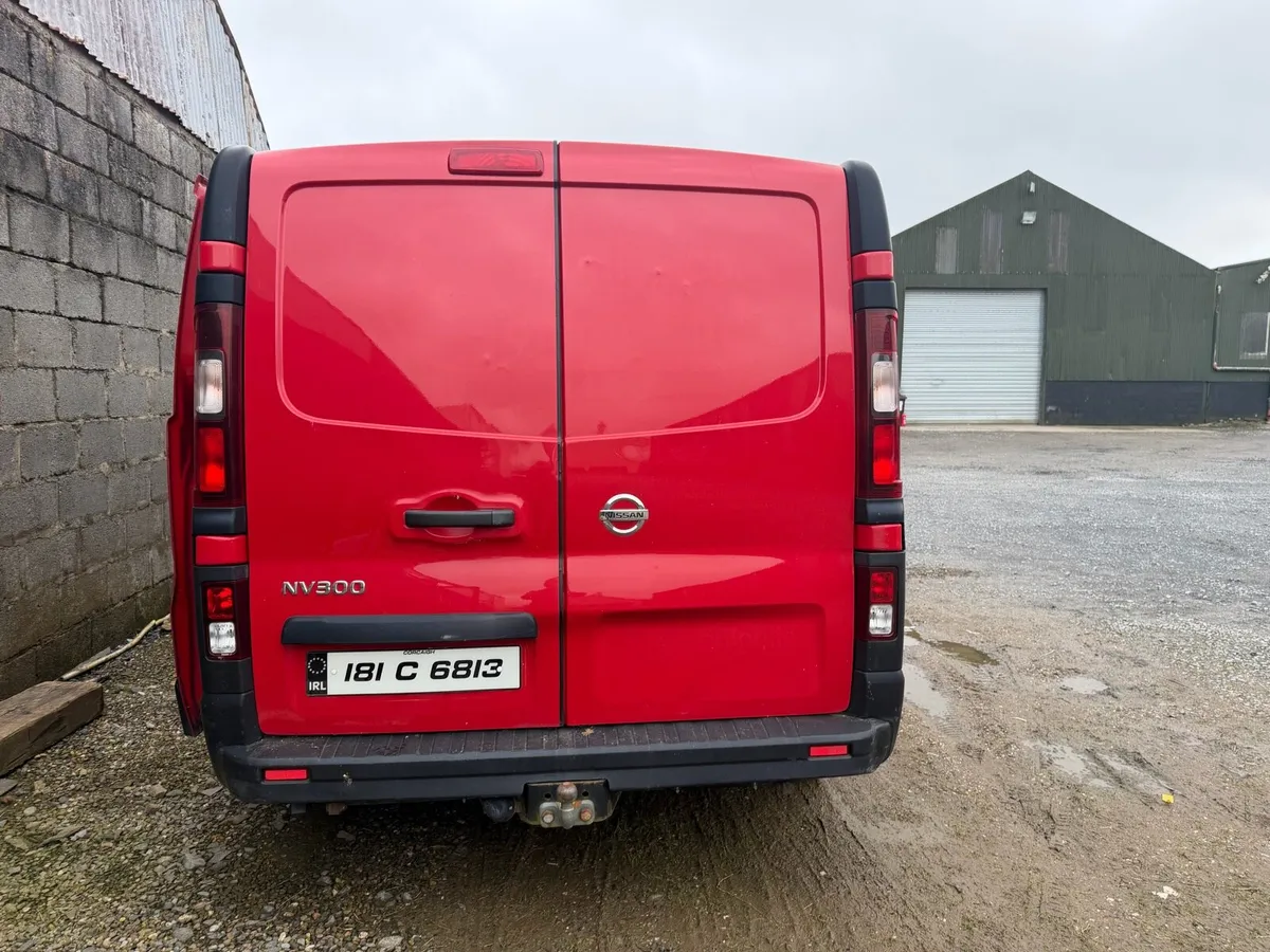 2018 Nissan nv300 - Image 2