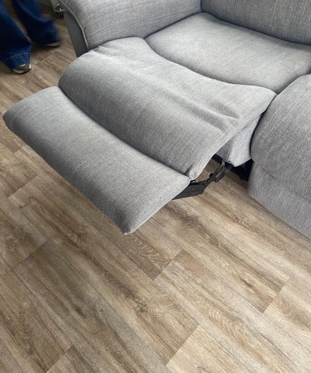 3 Seater Electric Couch - Image 4