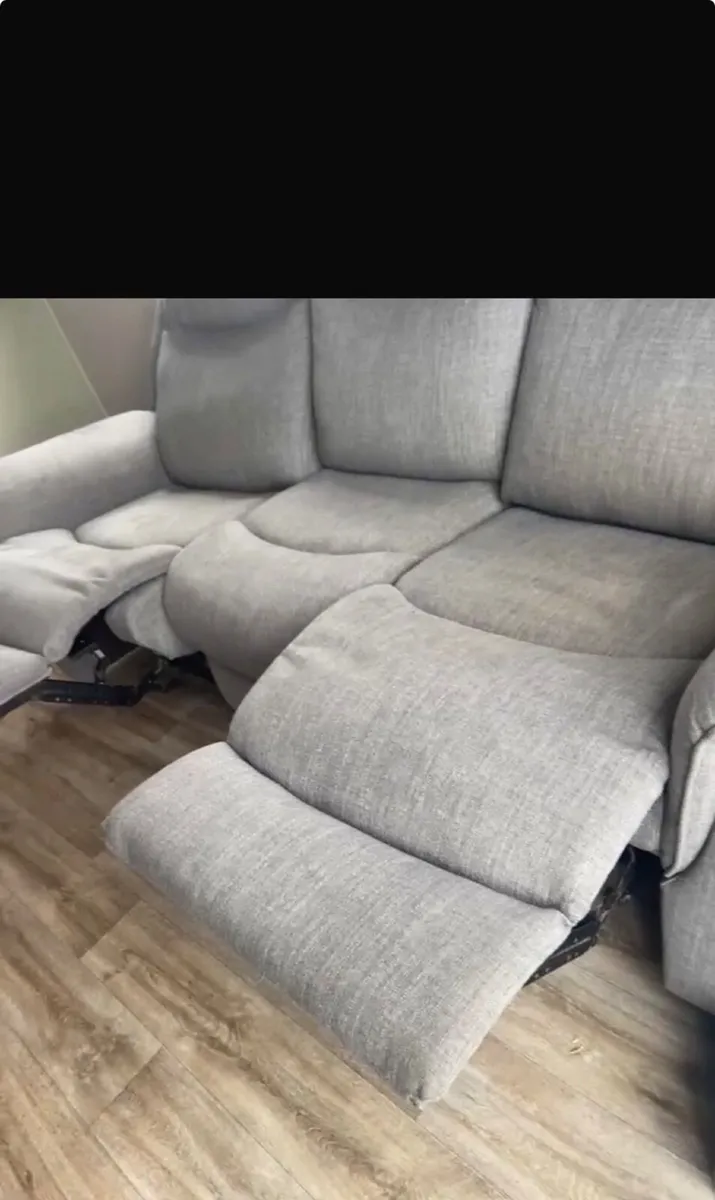 3 Seater Electric Couch - Image 2