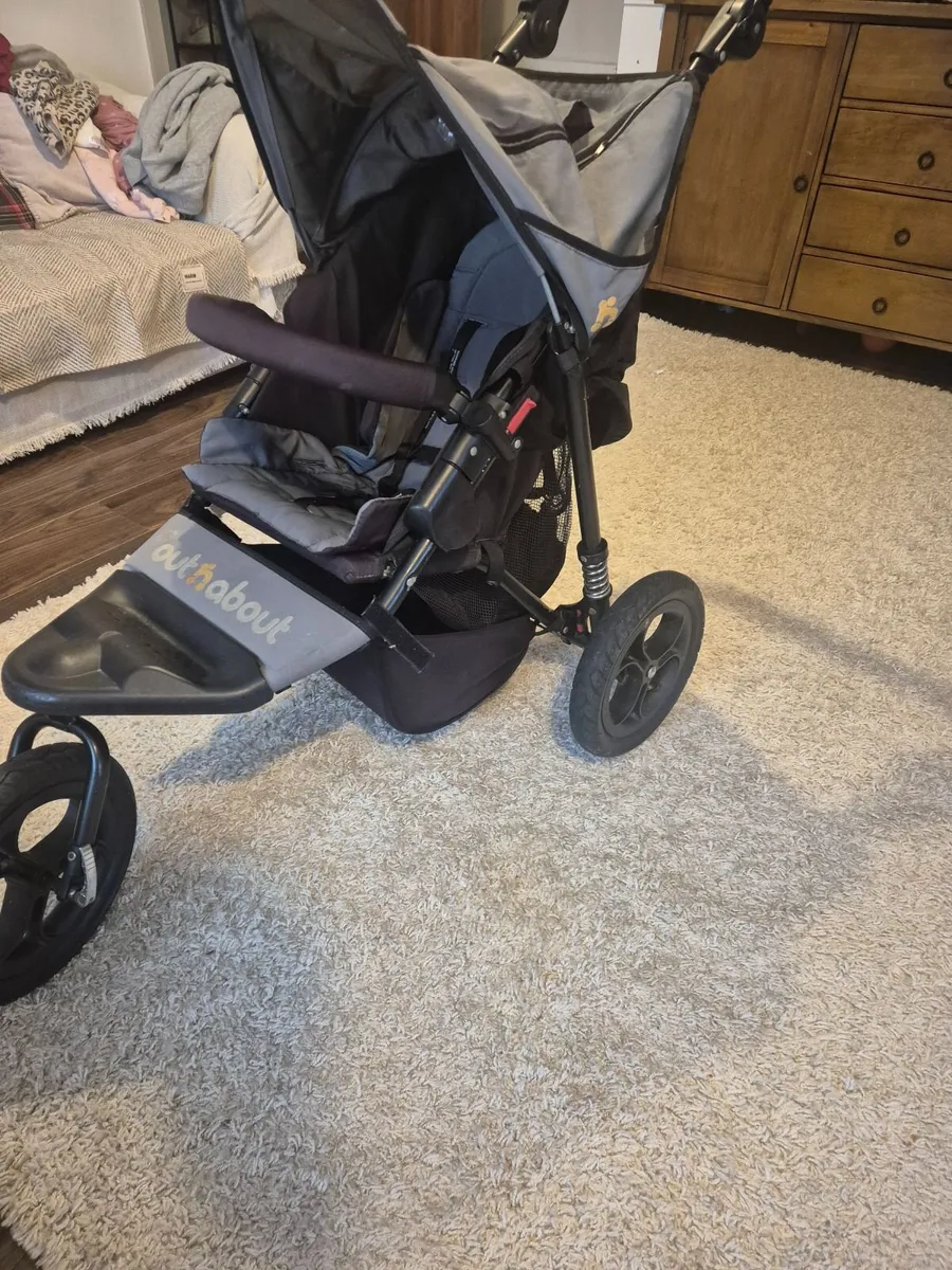 Out N About Pram - Image 3