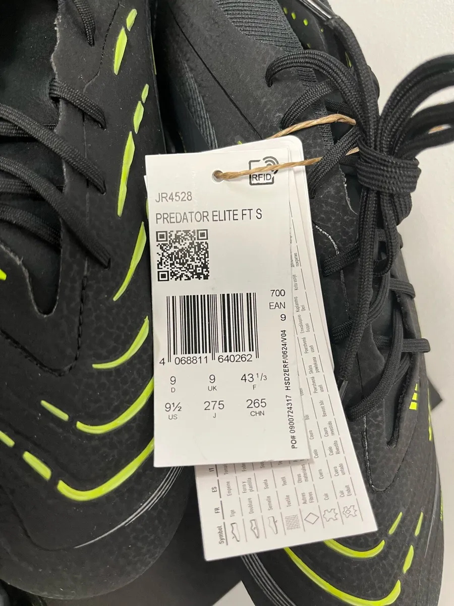 Football boots - Image 2