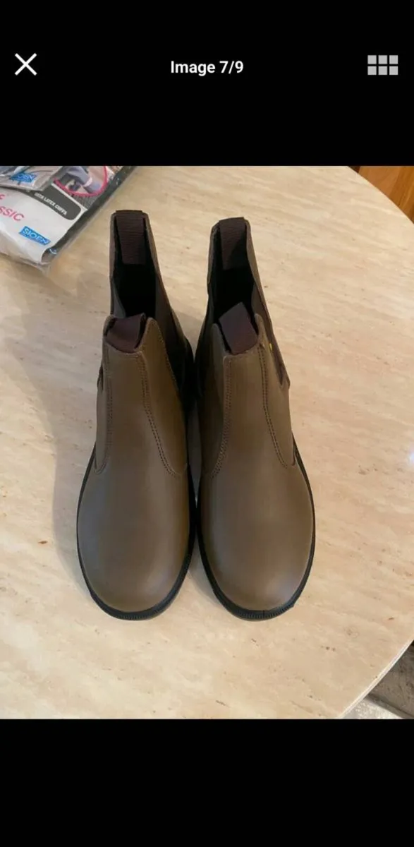 Kids and youths Rain wear and Rain Suits - Image 1