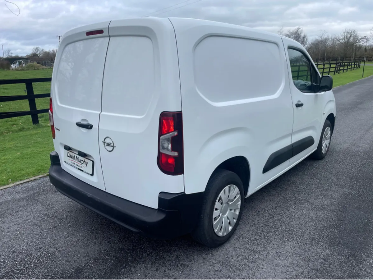 Opel Combo L1H1-1.5 75PS DIESEL 5 S SP 5DR - Image 4