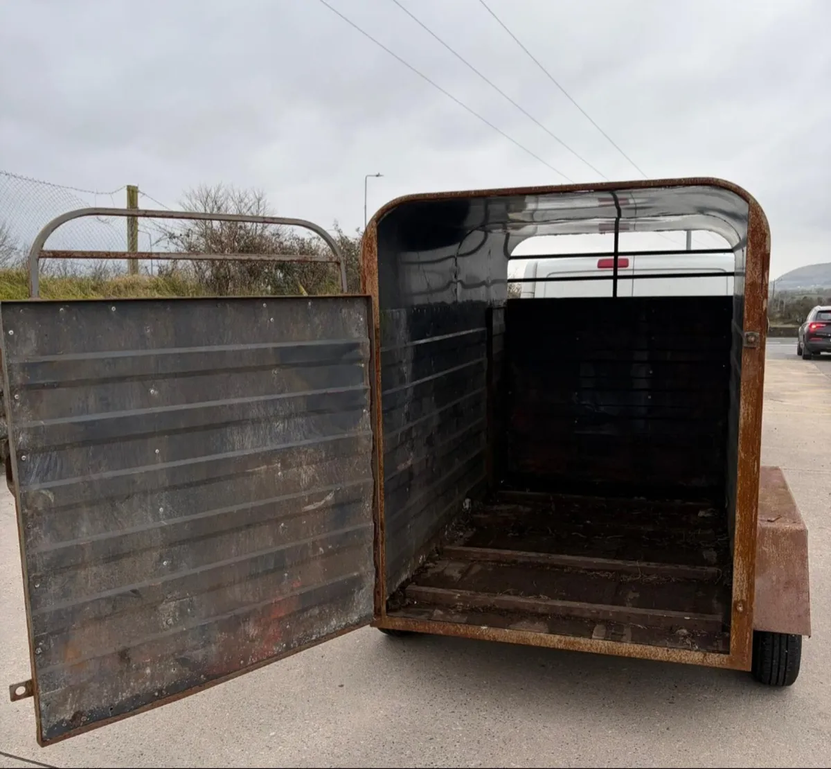 8by4f5 cattle trailer for sale - Image 3