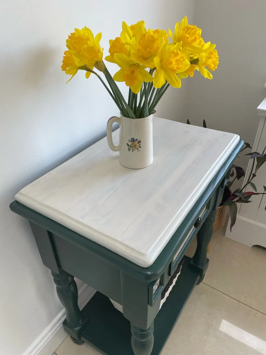 Green rustic hall or side table/bathroom storage - Image 3