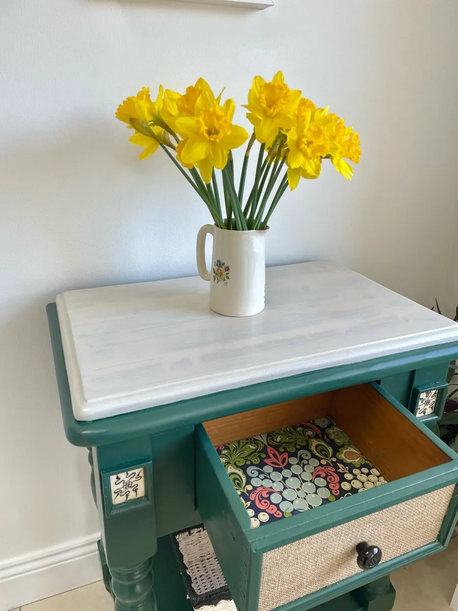 Green rustic hall or side table/bathroom storage - Image 4