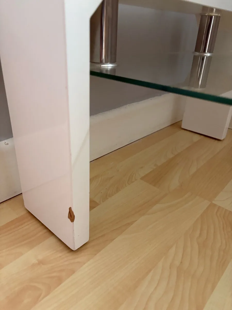 Modern glass coffee table - Image 4