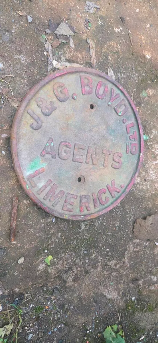 Old  Original  cast iron  limerick sign - Image 3