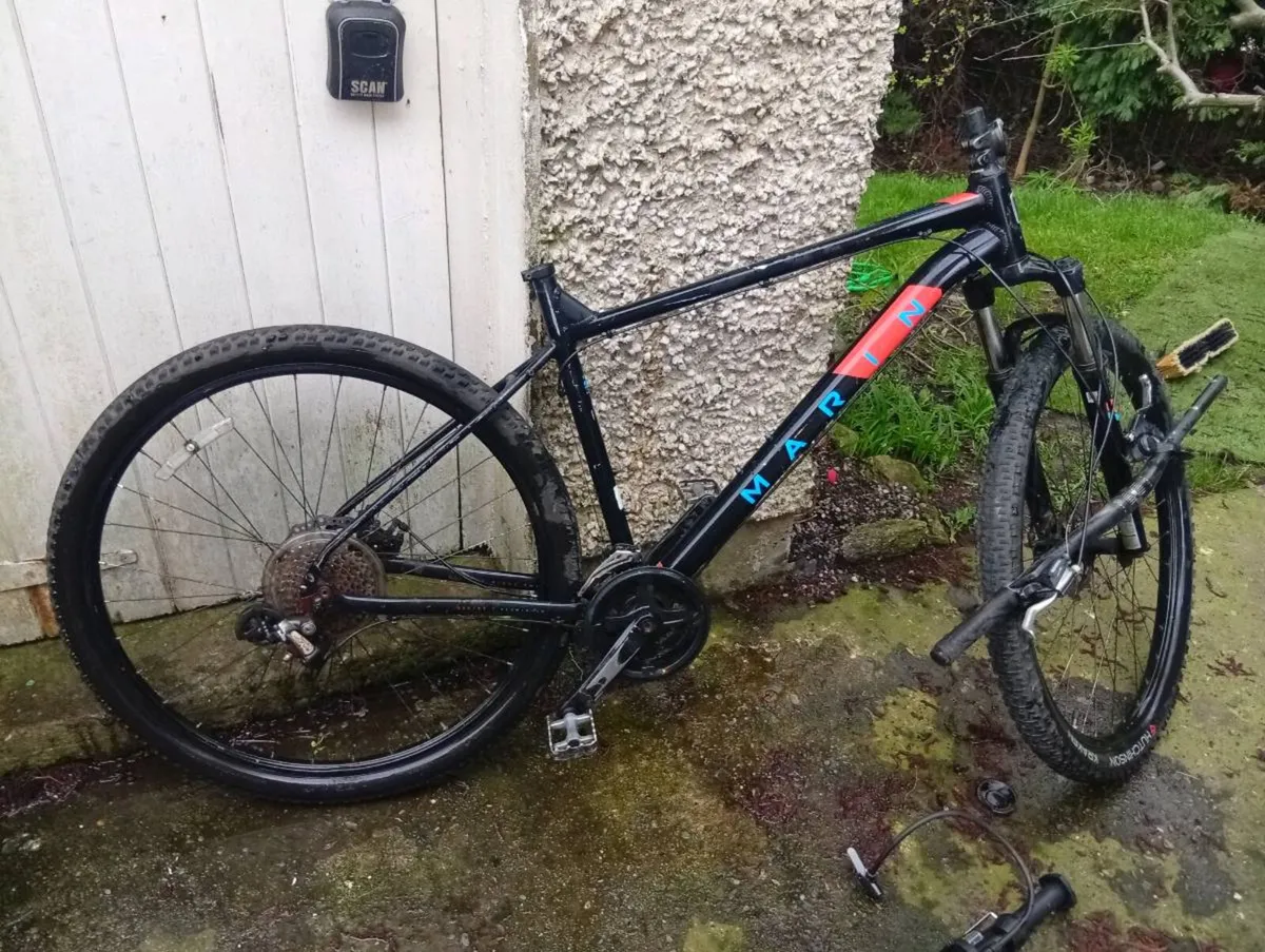 Mountain bike - Image 1