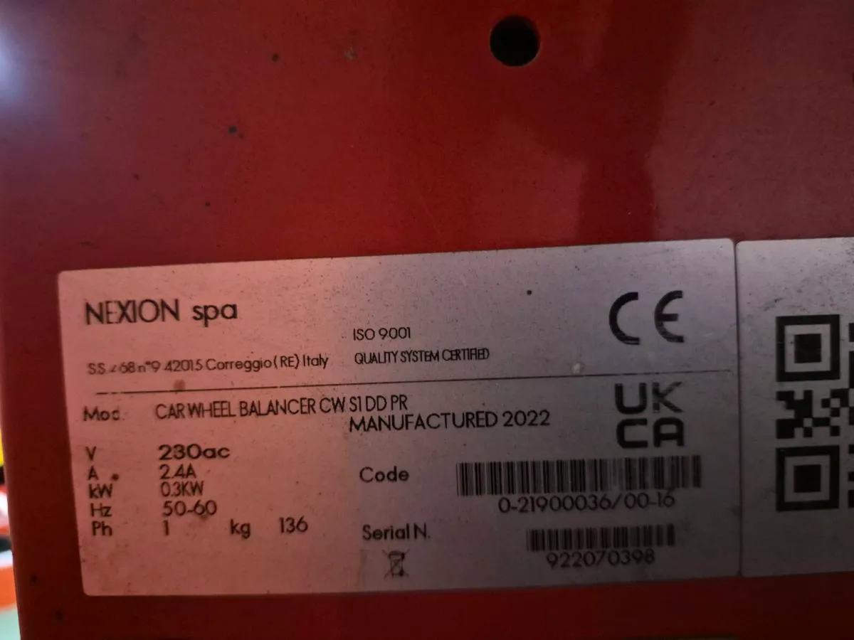 Corgi wheel balancer - Image 3