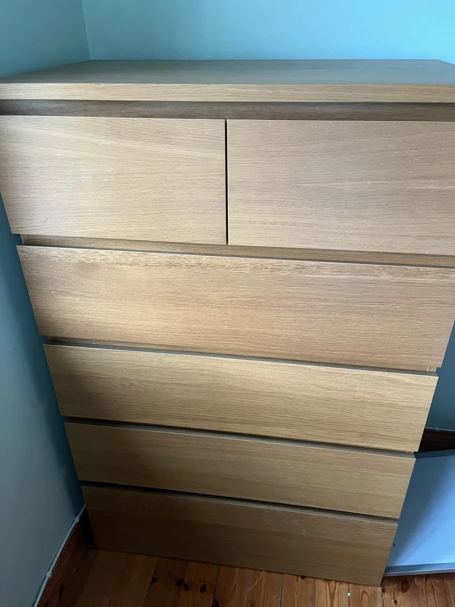 Chest of drawers - Image 1