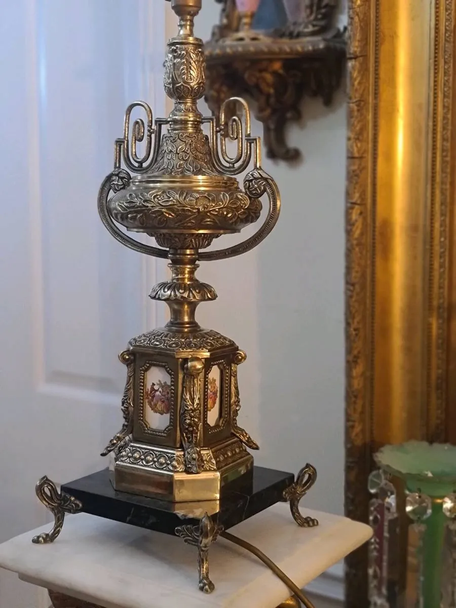 Vintage classical lamps SHIPPING AVAILABLE - Image 4