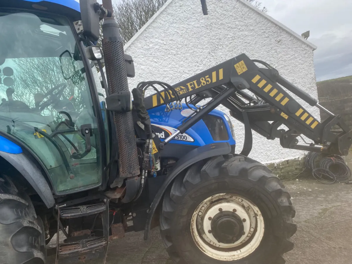 New Holland ts100a and loader - Image 2