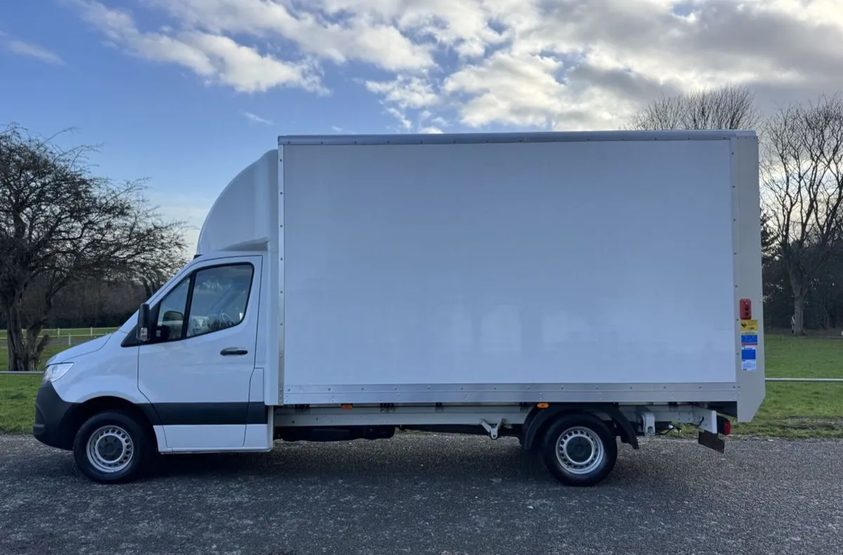 2021 Mercedes-Benz Sprinter Luton Box Van - Image 1
