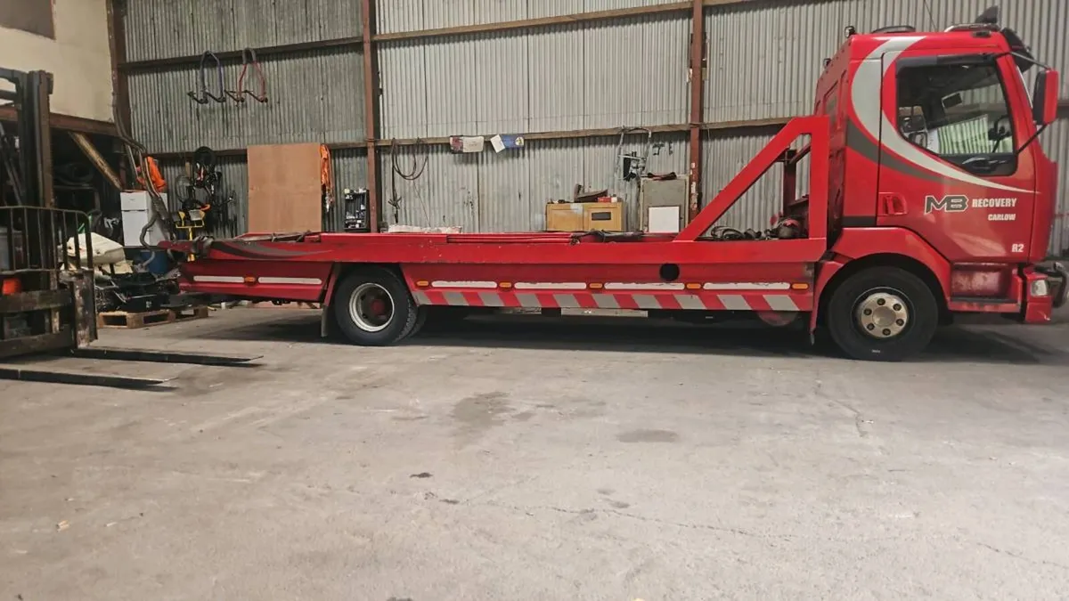 Renault midlum 3 car recovery 10 ton on air - Image 2