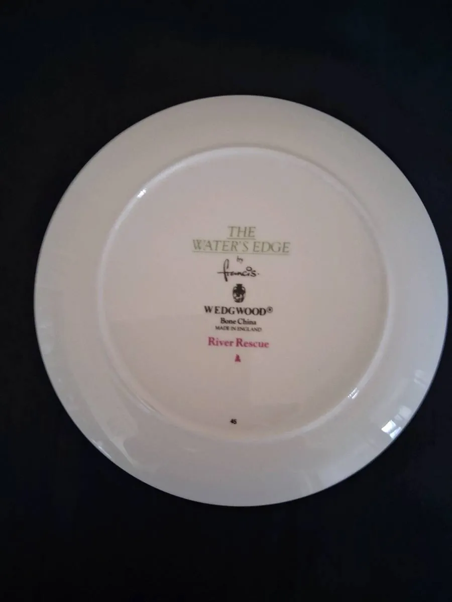 2 Wedgwood Plate's - Image 2