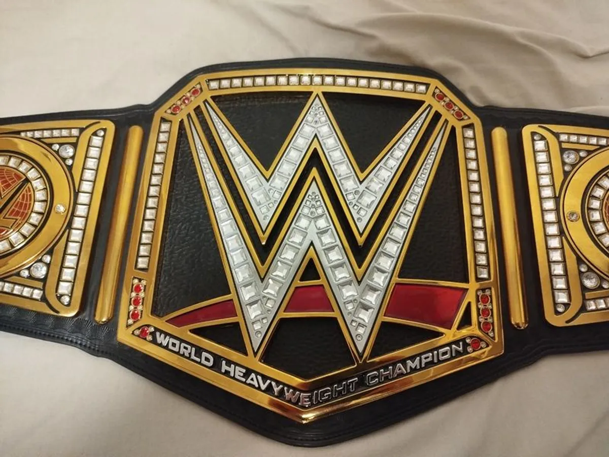 WWE World HeavyWeight Championship Replica - Image 4