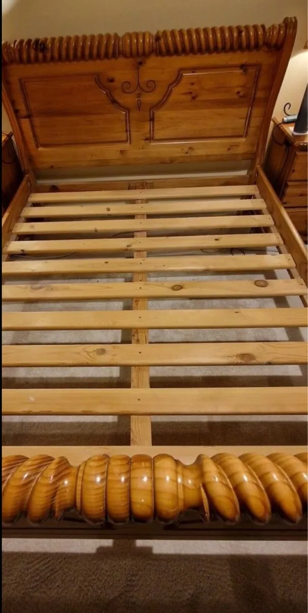 Extremely Solid 4Ft 6” Double Wooden Bed - Deliver - Image 2