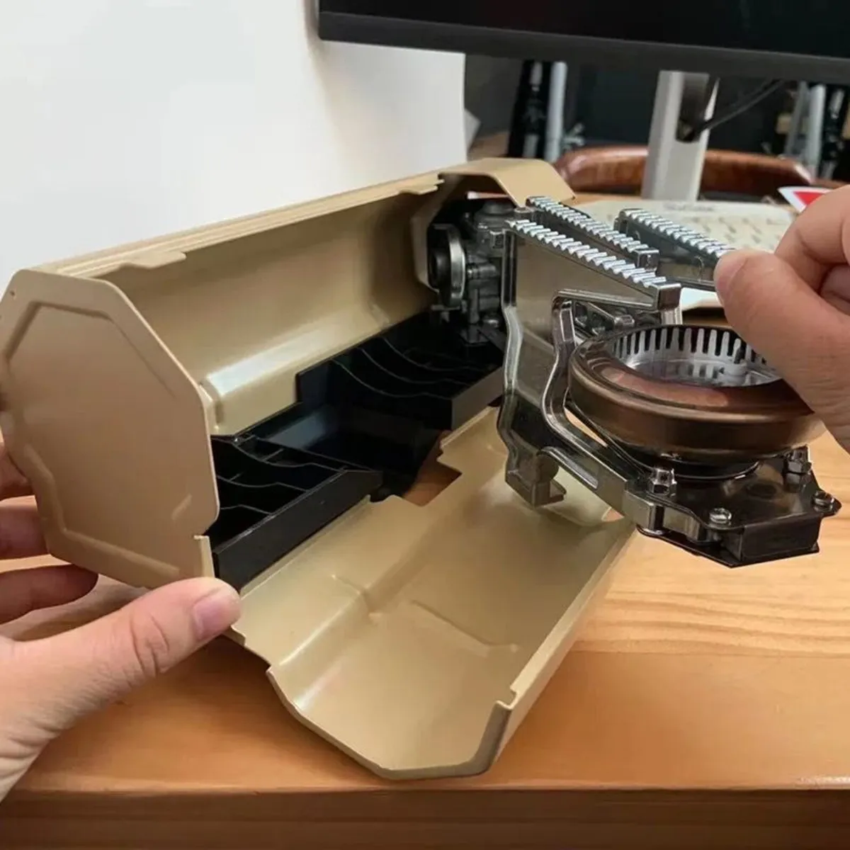 Portable Camping Gas Stove 2670 W Foldable - Image 4