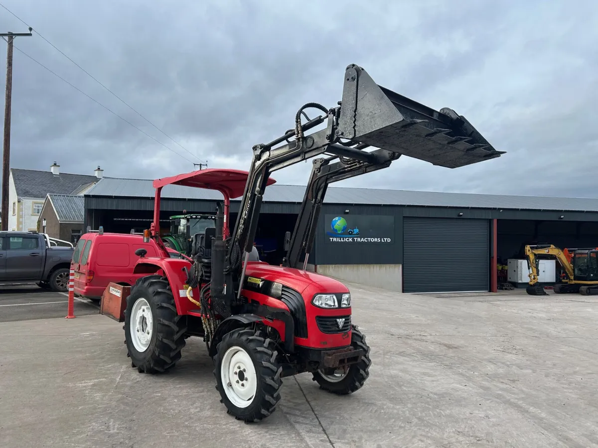 2017 Lovol Foton 5500 C/W Loader & Transport  Box - Image 3