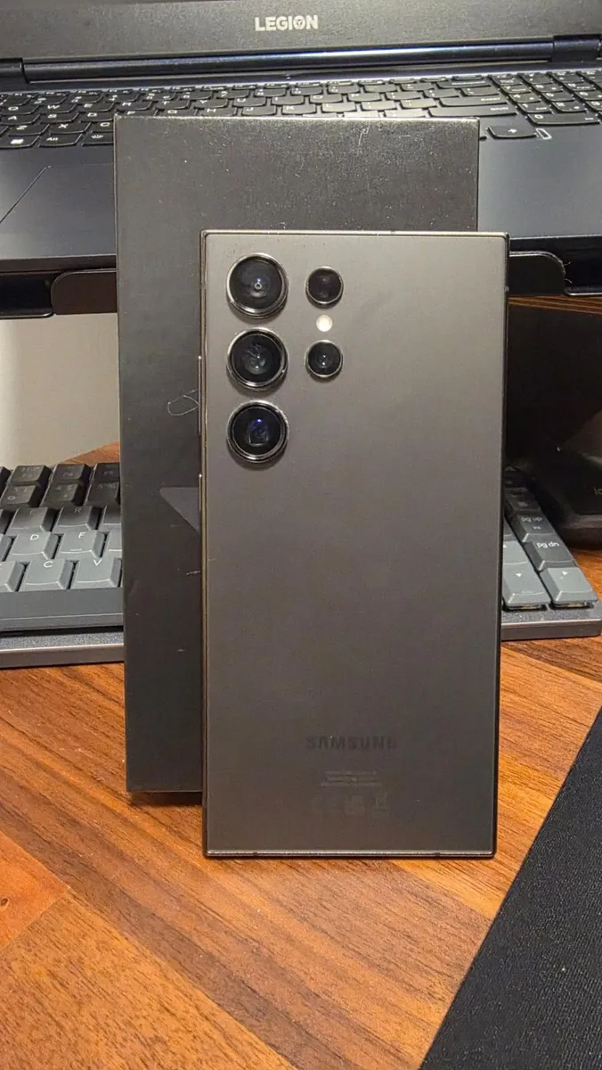 Samsung Galaxy S24 Ultra 5G - 12GB, 512GB - Black - Image 4