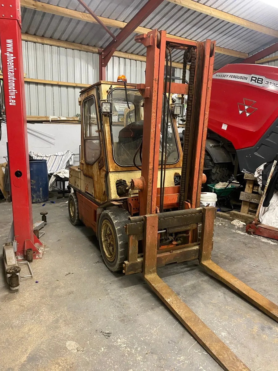 Forklift - Image 2