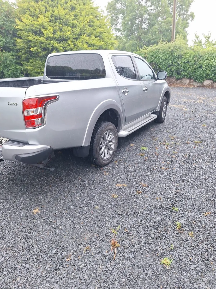 Mitsubishi L200 Barbarian Auto - Image 2