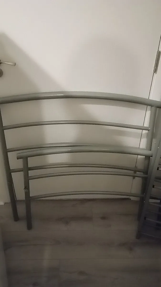 Grey single bed - Image 2