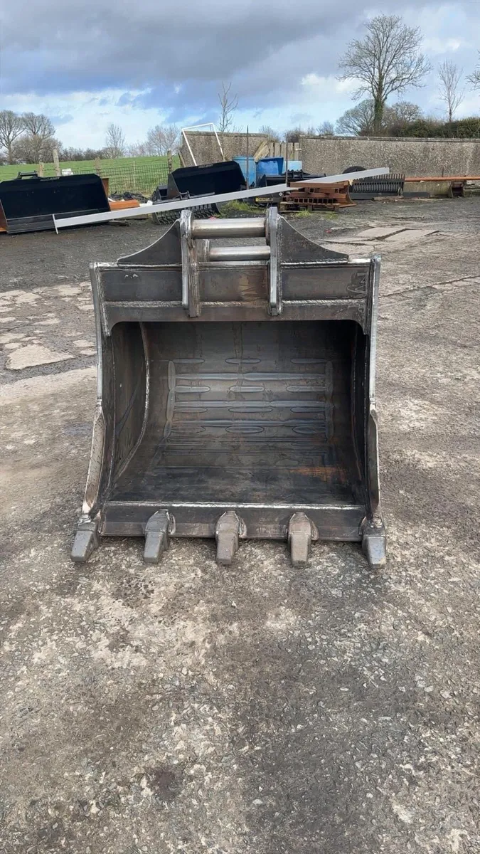 Rock Spec Buckets - Image 4