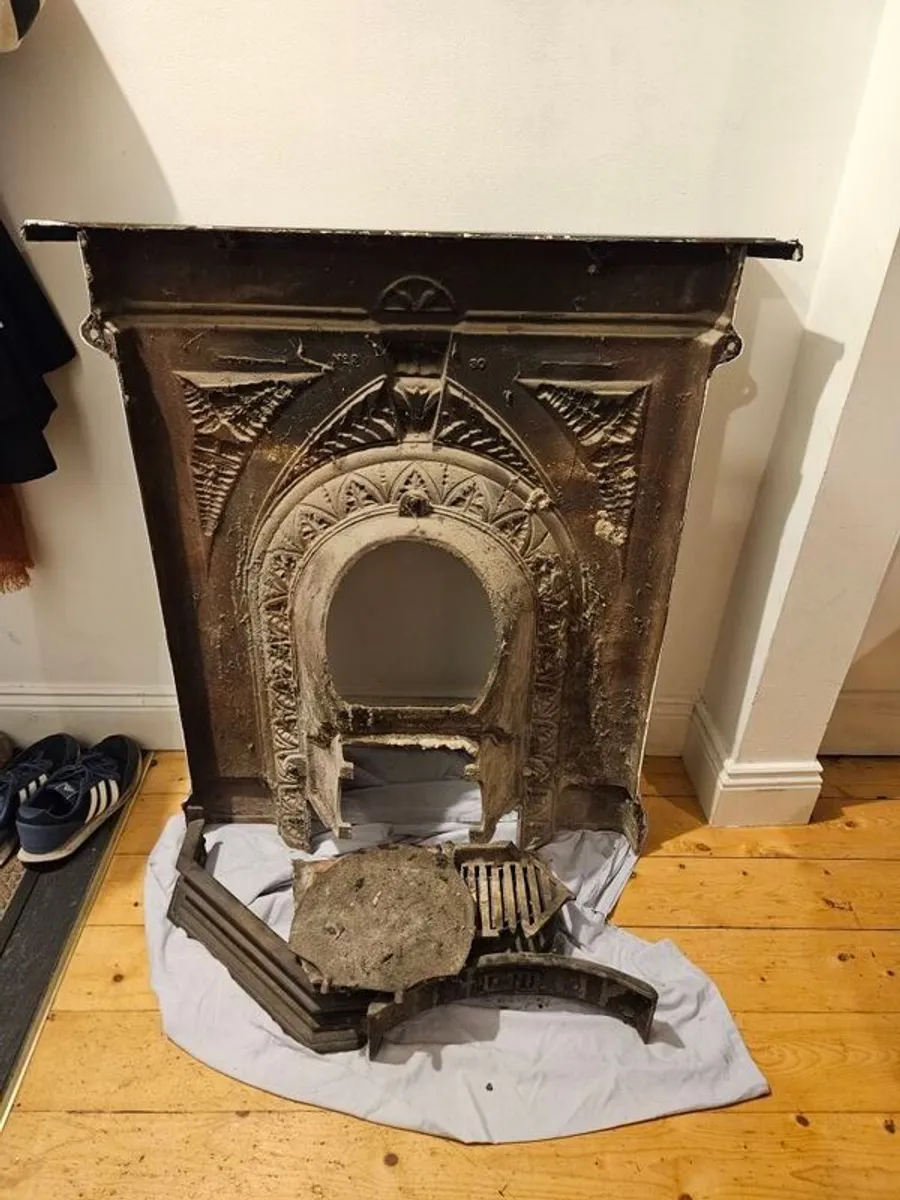 Fireplaces x 2 - Image 2